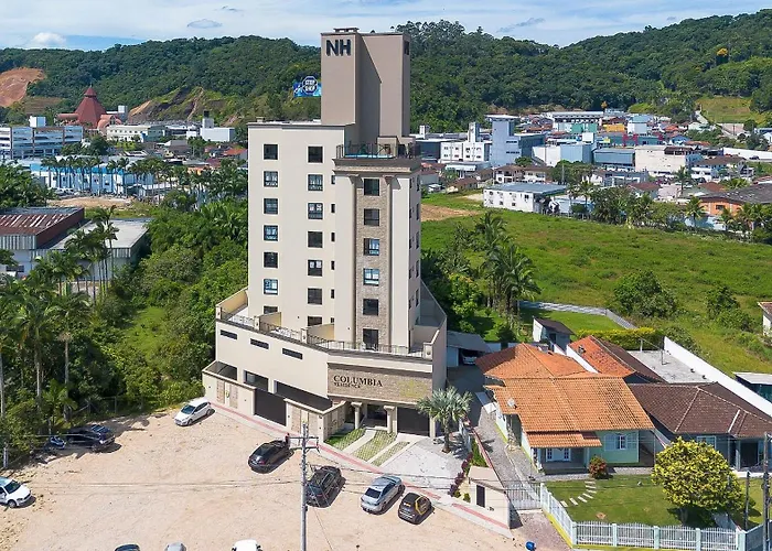 Studio Novo e Completo Próx. Faculdade e Shoppings