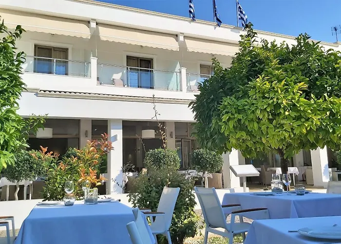 Akrogiali Exclusive Hotel (Adults Only)