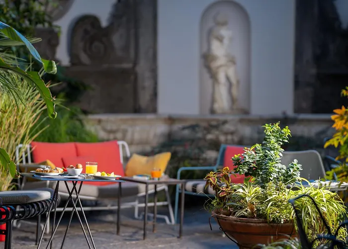 Hotel Piazza Bellini & Apartments