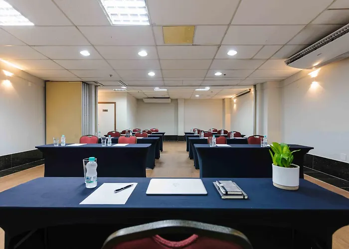 Vitoria Praia Hotel