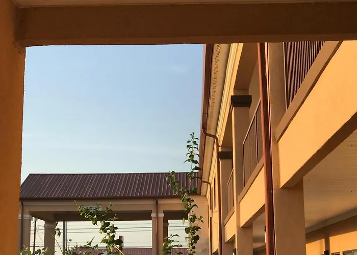 Texas Inn & Suites