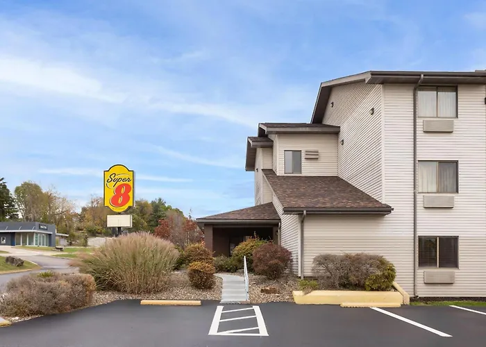 Super 8 By Wyndham New Stanton