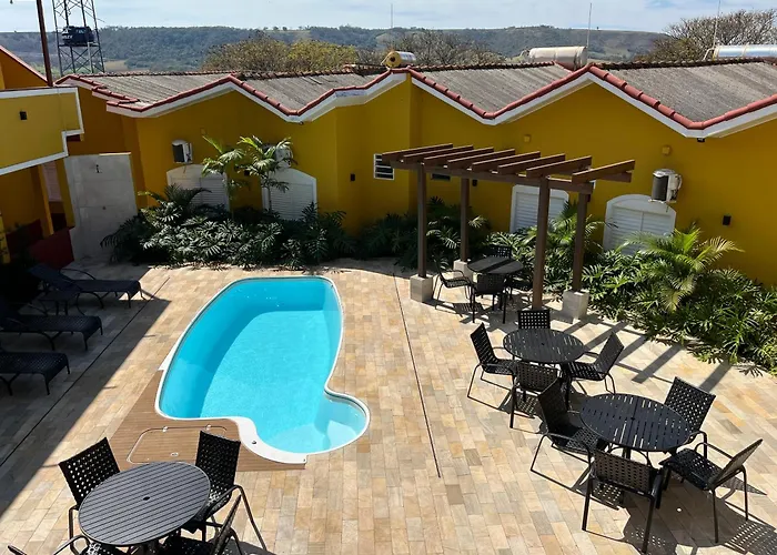 Kanoa Hotel