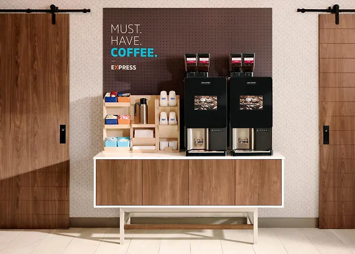 Holiday Inn Express & Suites - Detroit Northwest - Livonia By Ihg