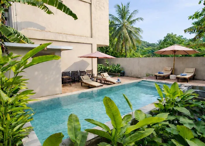 Grand Kuta Hotel Lombok - Pool - 43 Inch Google Tv - Strong 60Mbps Wifi - New Enhanced Management