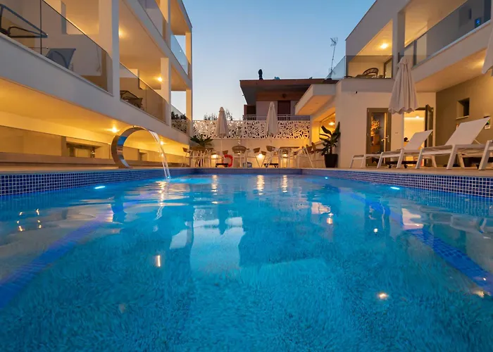 Elegant Maltepe Accommodation
