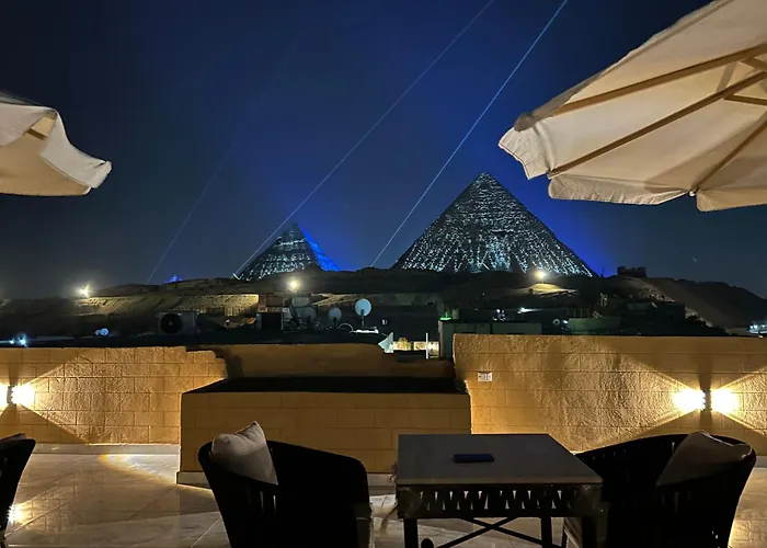 Alex Pyramids View Inn