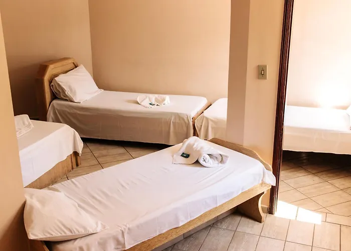 Niv'S Hotel