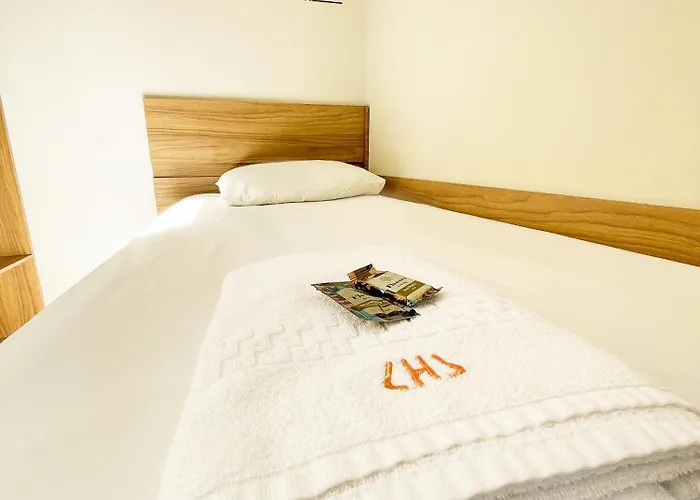 Lady Laura Hotel