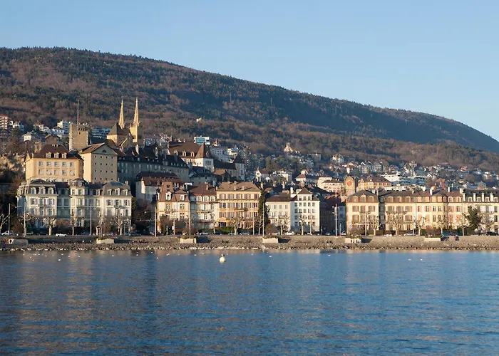 City Centre With Lake View