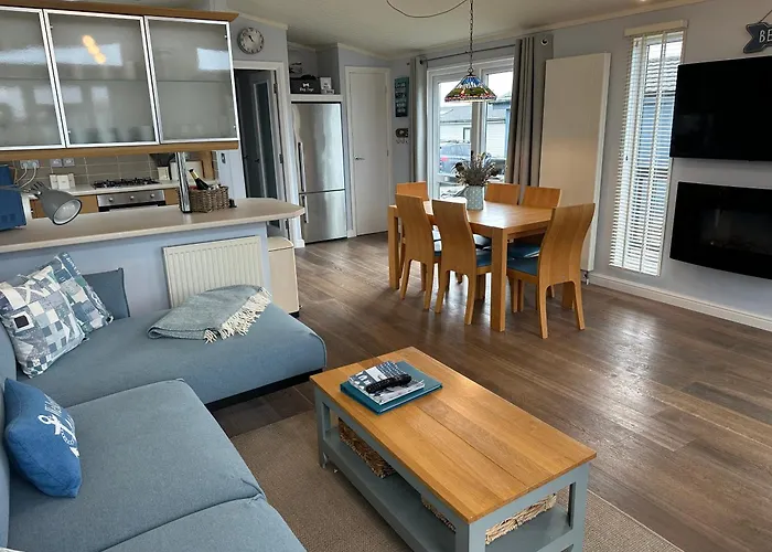 Driftwood Lodge