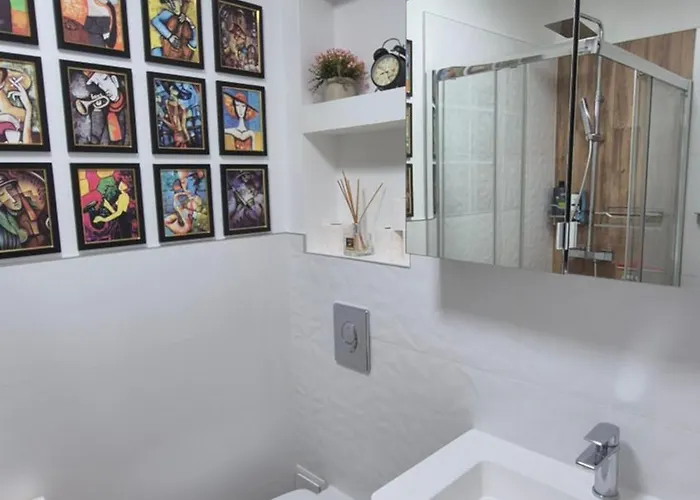 Apartment Ultra-Central, Parcare, Ac, Jaluzele, Wifi