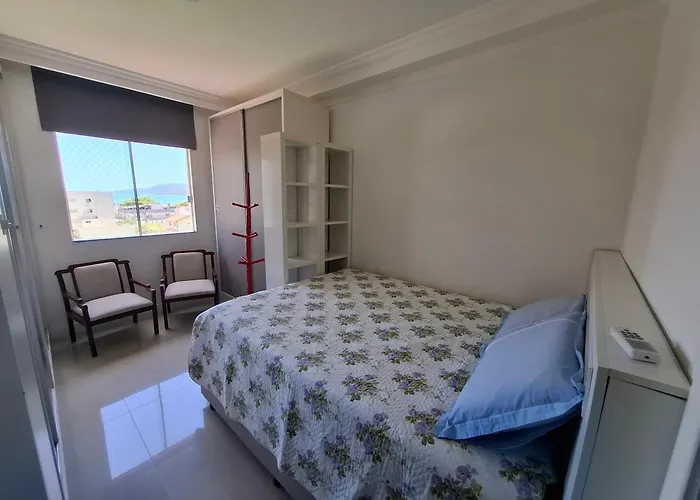 Apartamento aconchegante a 150 metros do mar