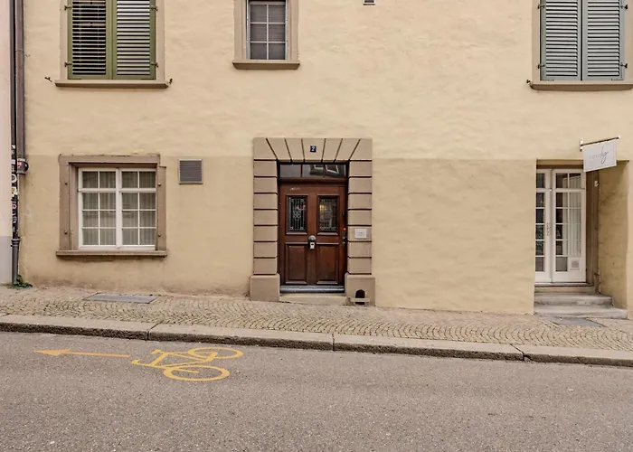 The R Apartment Hemmental