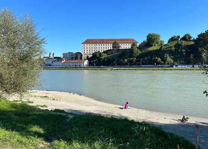 Rudolfquartier Linz, Rudolfstraße