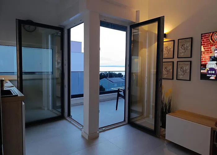 M&M Luxury Apartments