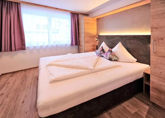 Amaris Apartments