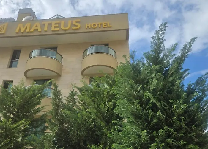 Mateus Hotel & Pool
