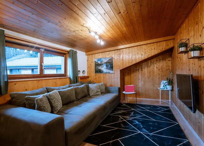 Haus Tisch
