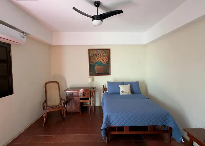 Hotel Vizcaíno León