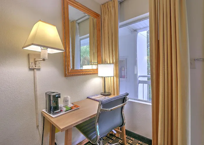 Hotel Carolina