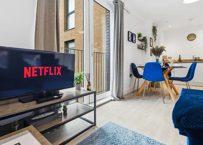 1Br City Apt Nr Arena,Attractions&Wifi