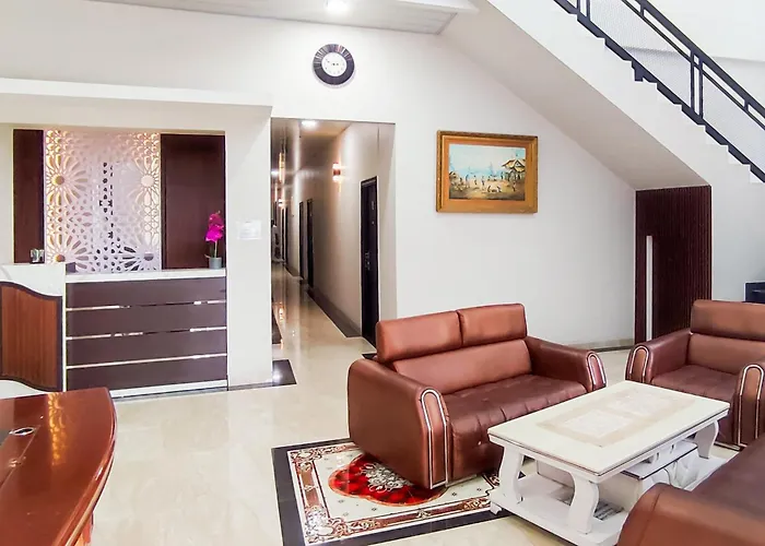 Reddoorz Plus Syariah At Rizano Homestay Batu Sangkar