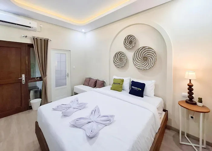 Urbanview Terra Hotel Syariah Near Stasiun Sragen By Reddoorz