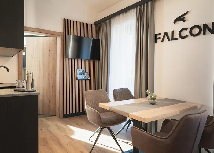 Falcon Suites Pure - Summercard Included