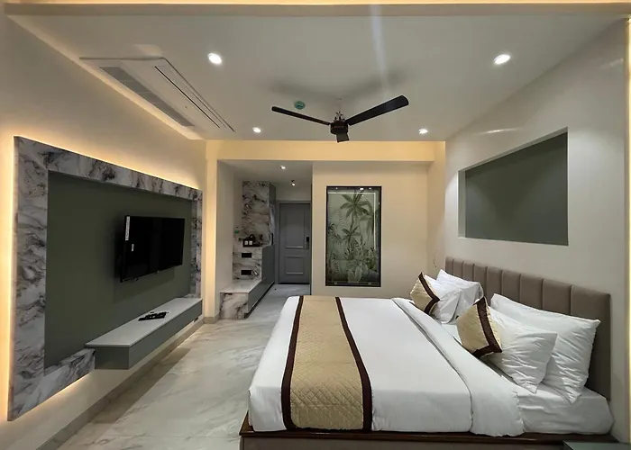 Hotel Raj Hari Palace
