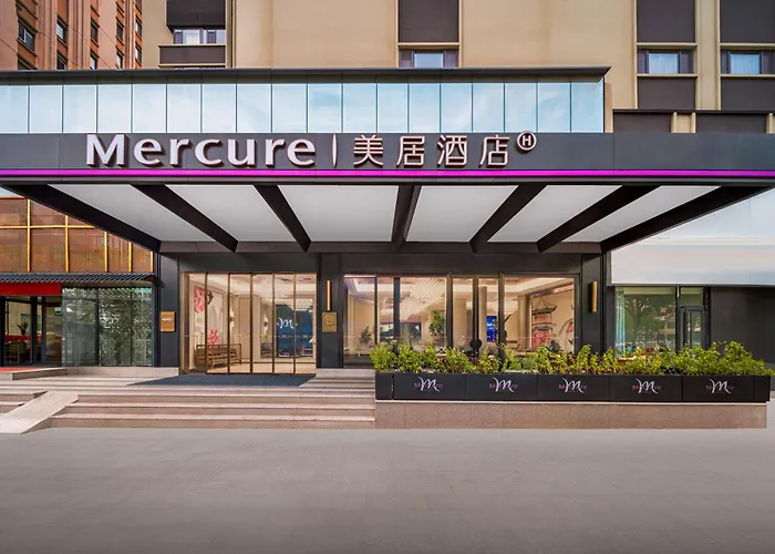 Mercure Qingdao May Fourth Square
