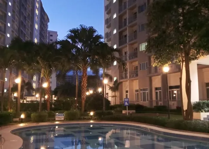 Haute Haven - 1Br With Balcony