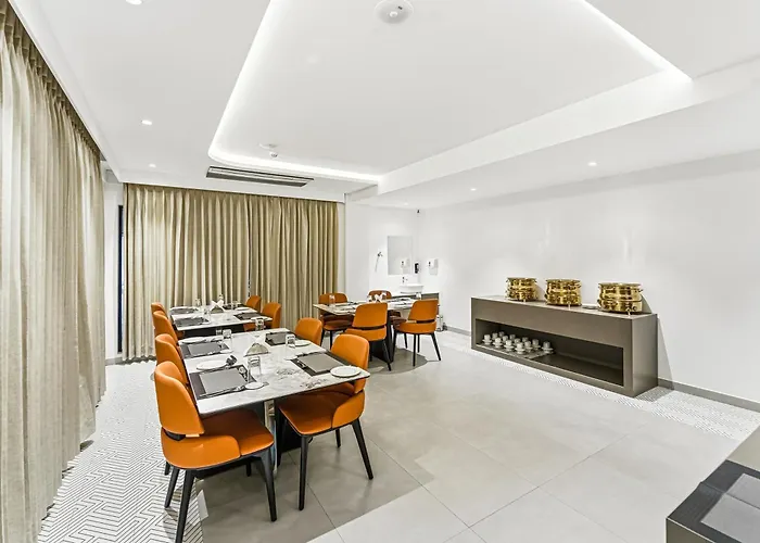 Hotel A Square Rivera