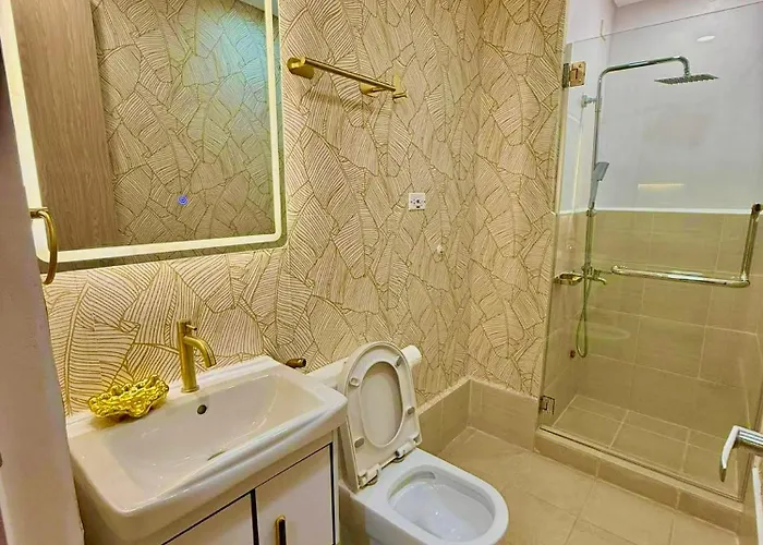 Golden Maison De Luxe