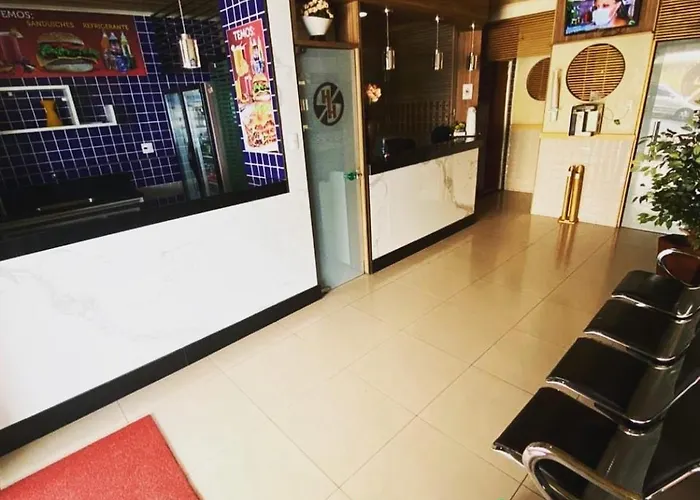 Hotel Hallas