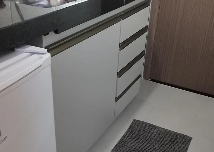 Studio moderno e bem localizado