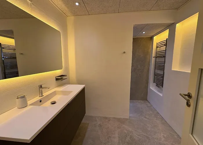 Cozy & Modern Living In Central Odense
