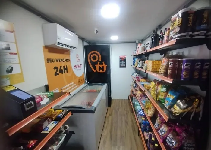 Studio moderno e bem localizado