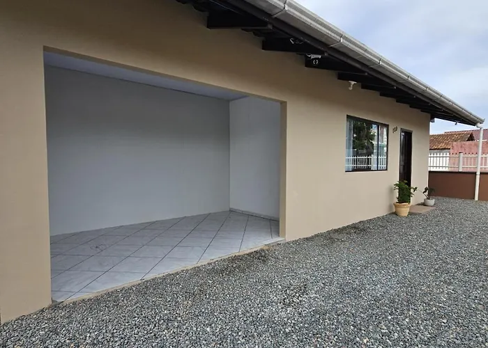Casa Navegantes-200 metros praia-Aero-Beto Carrero