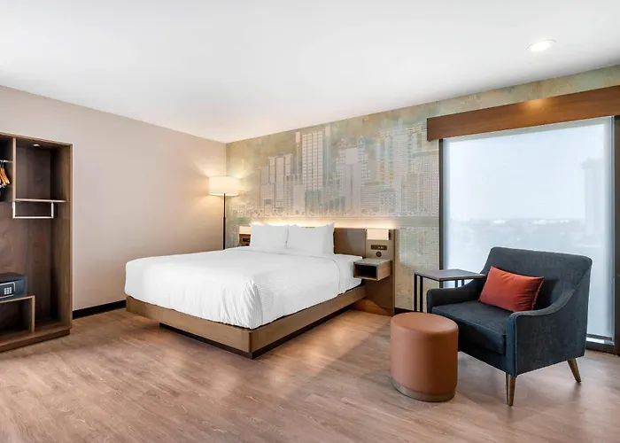 Cambria Hotel Orlando Near Universal Theme Parks