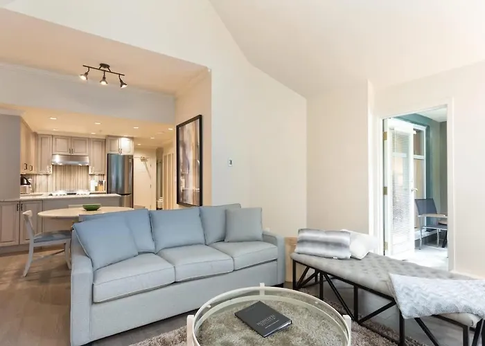 Woodrun Lodge 616 | Stylish Top Floor Ski-In & Out Condo By Upper Village W/ Hot Tub, Pool, Parking