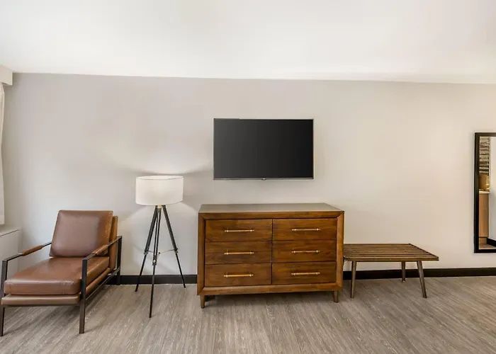 The Quincy, An Ascend Collection Hotel