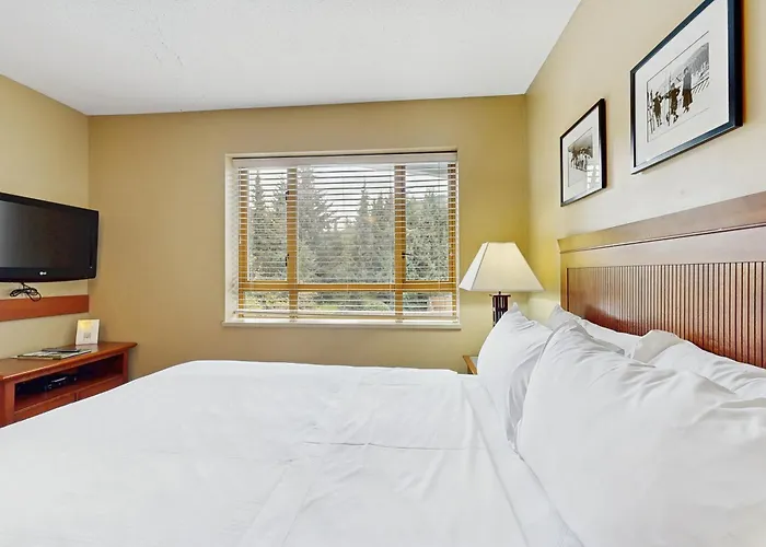 Whistler Cascade Lodge