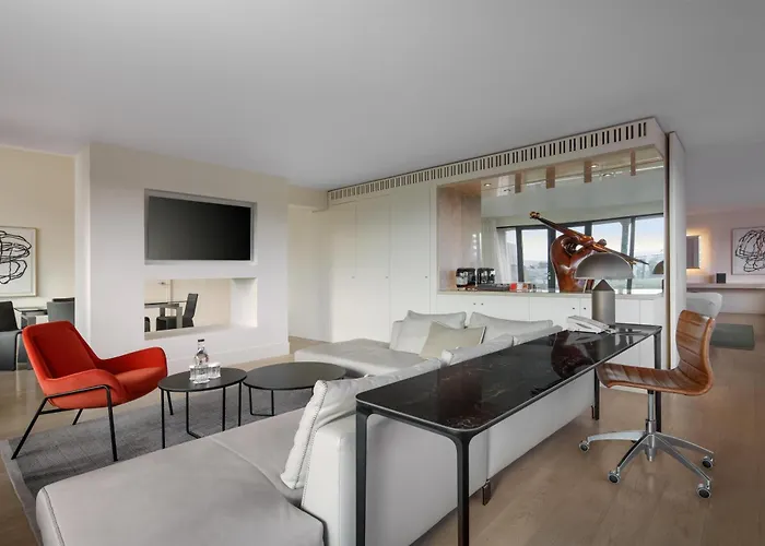 The Morrison Dublin, Curio Collection By Hilton