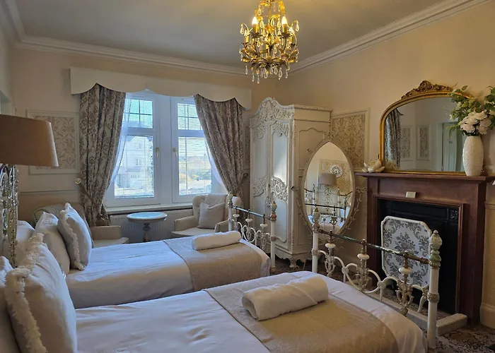 The Old Tramhouse Self Catering Traditional Charming Apartments Located In The Heart Of Historic Stirling For Short-Long Stays In Stirling For Tourism & Events & Contractor Base Stays For Central Belt Area & Open To Book All Year Round
