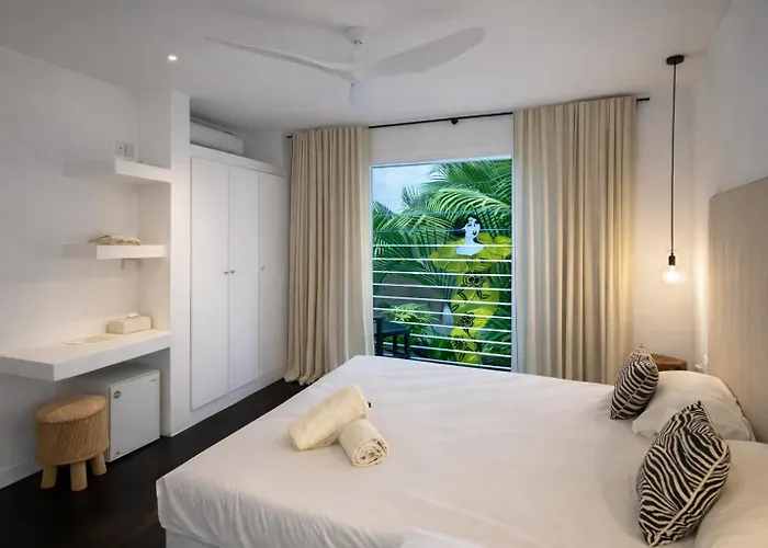 Sous Le Badamier Quiet Boutique Hotel With Pool Near Grand Baie