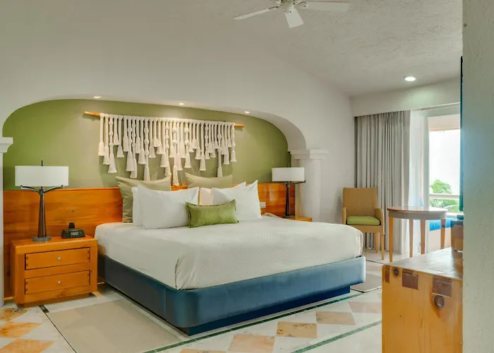 Puerto Aventuras Hotel & Beach Club