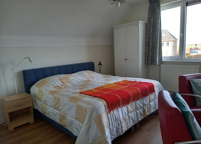 Room By The Sea