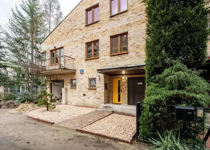 Golden Villa Saska Kepa Luxury Retreat With Garden & Design Interior