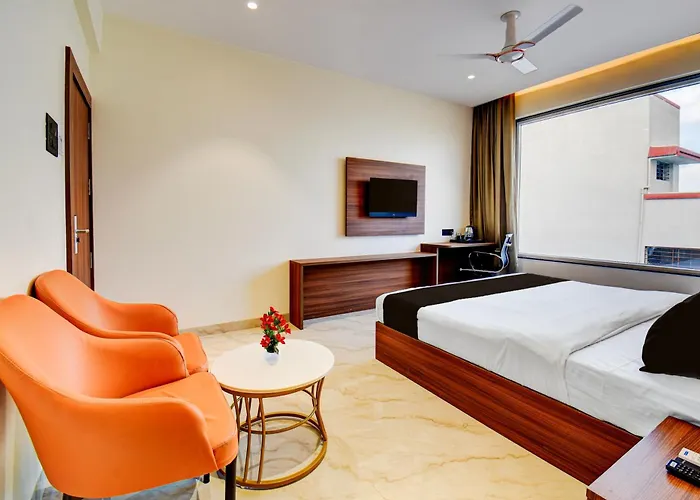 Palette Hotel Chakan K9